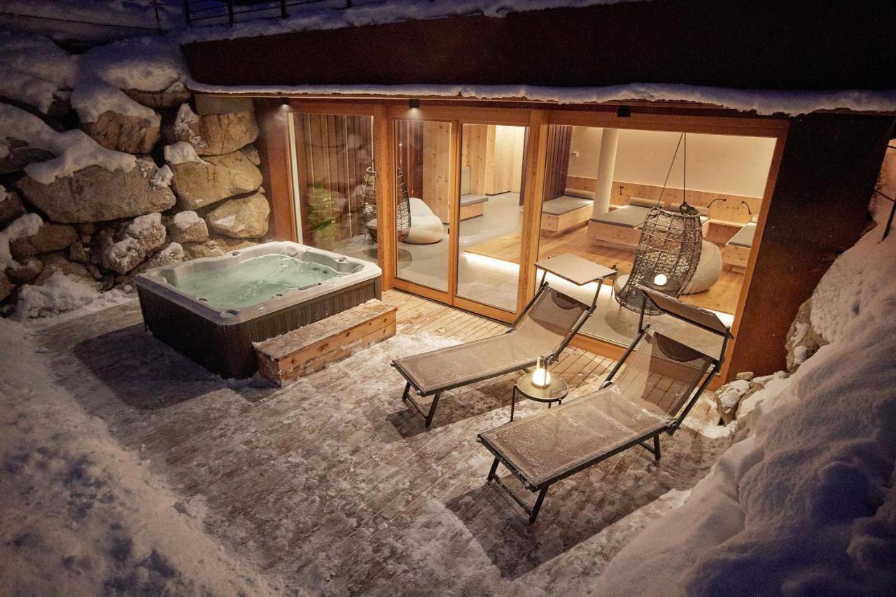 Natura Boutique Chalet Wellness Spa Dobbiaco Exterior photo